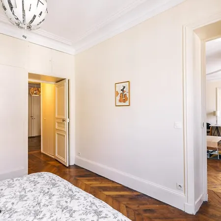 Guestready - Bel Apt. Pres De La Station Villiers Paris
